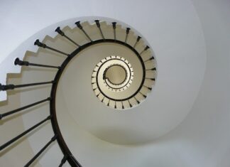 Na jakim biegu na zakręcie?