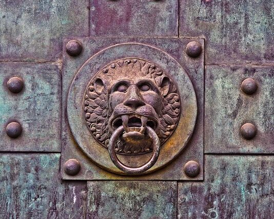 Jak prawidłowo ustawić klamki w motocyklu?